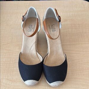 Croft & Barrow Black and Tan Espadrille Wedges